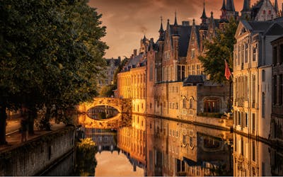 Round-trip shuttle service and excursion from Zeebrugge to Bruges